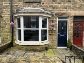 Wolf Hollow, sleeps 4 with 2 optional, Buxton town centre